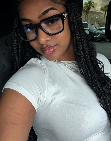 Deja Kelly star porn photos