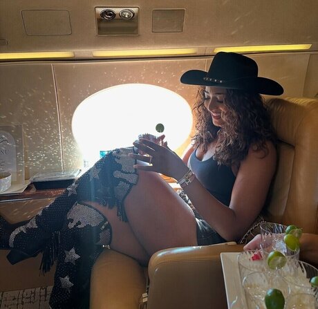 Deja Kelly star best photos