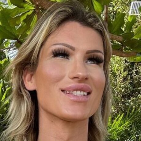 Kim Wagner sexy actress image