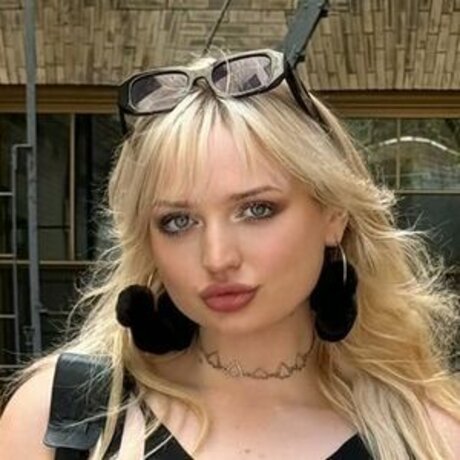 TalkFastEllie adult star archive