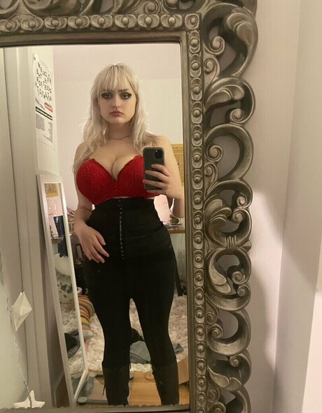 TalkFastEllie star best gallery