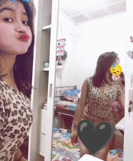 Riska Saputri free actress img