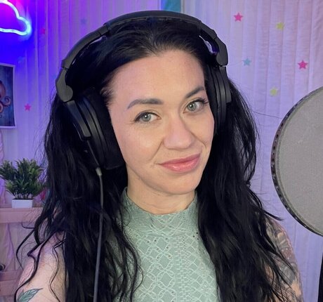 Tawny Platis perfect model pic