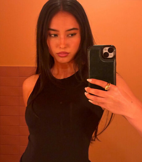 Aria Tehani Miller pretty model image