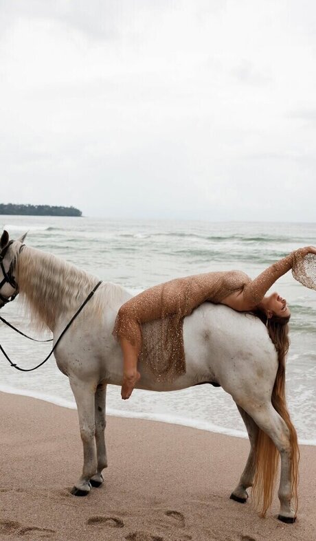 zla vaanda free model pictures