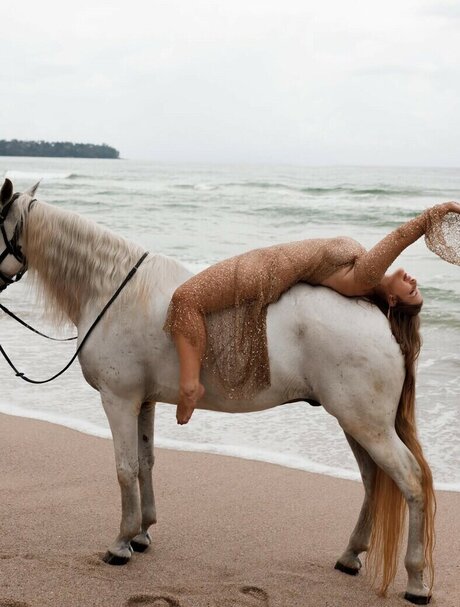 zla vaanda pretty actress photos