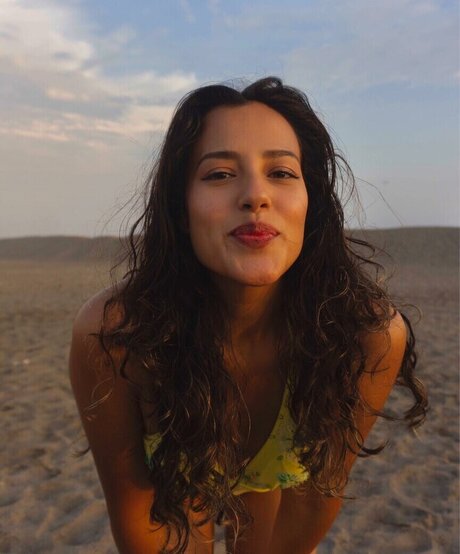 Camila Erika Montengro Rubina pornstar naked picture