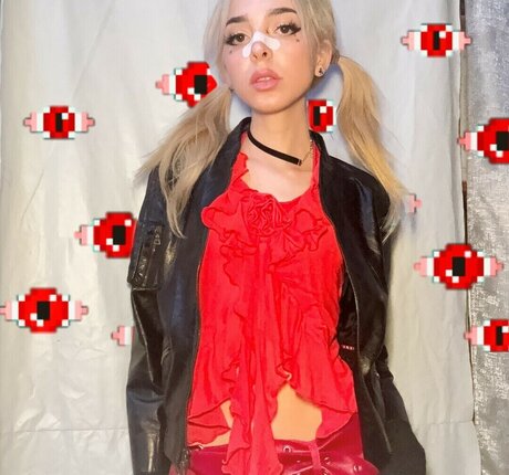 Sophie Powers nude actress gallery