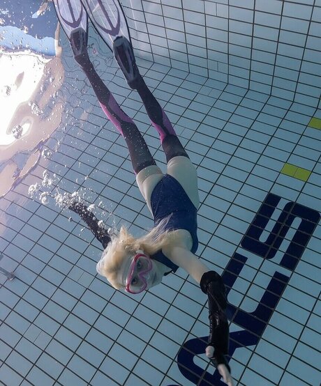 Sophie Powers nice actress image