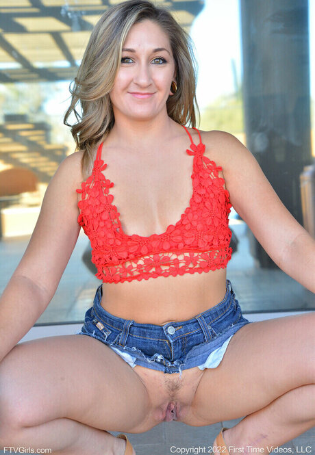 Harper Hunt adult actress picture