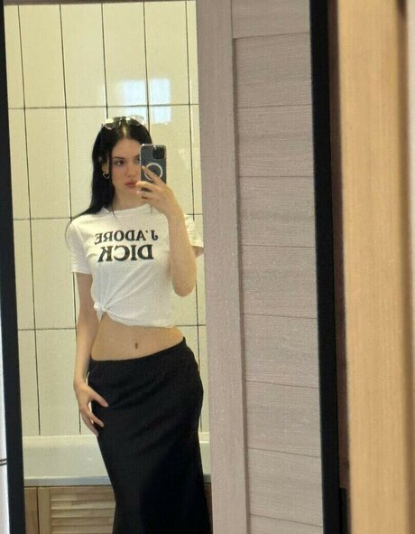 chr1swave star hot photo