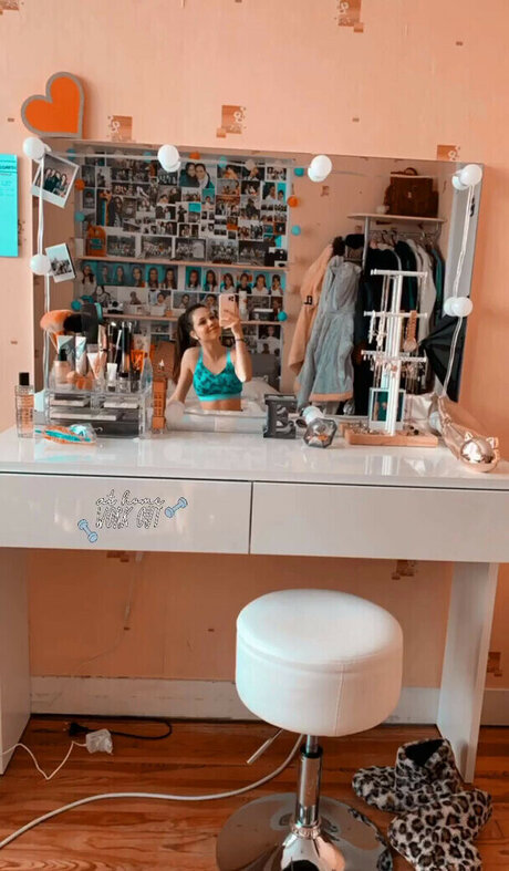 elise cm pretty model archive