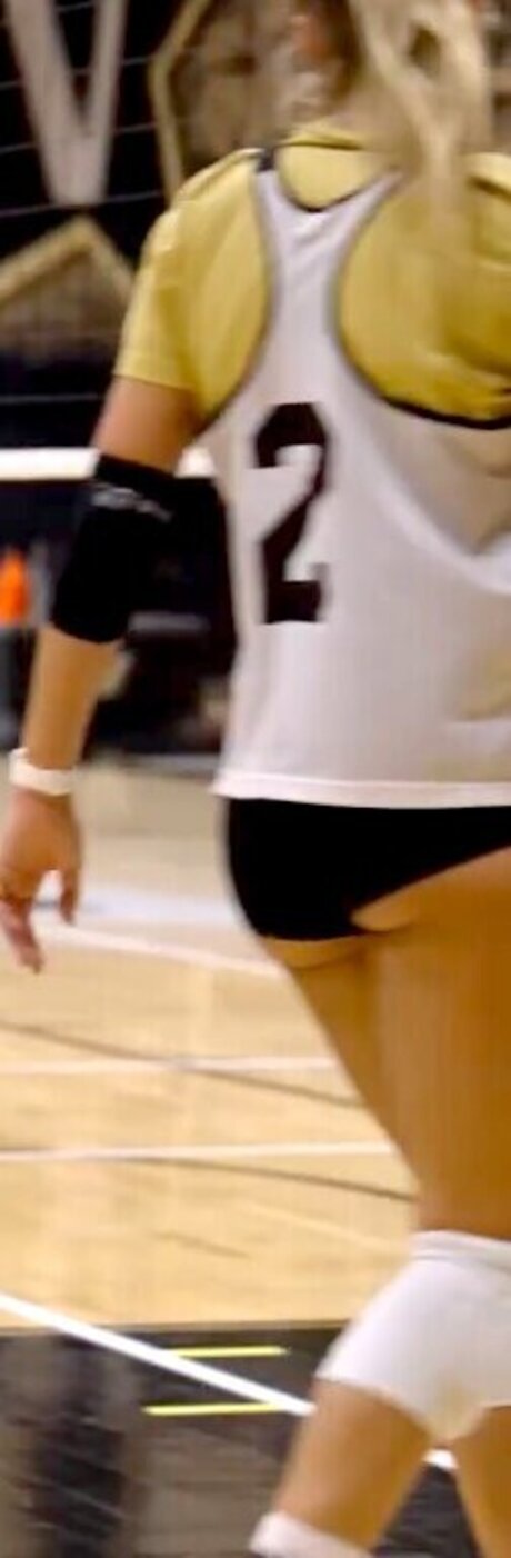 Taryn DeWese perfect model pictures