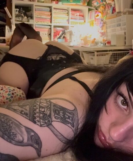 xBeaux model exclusive img