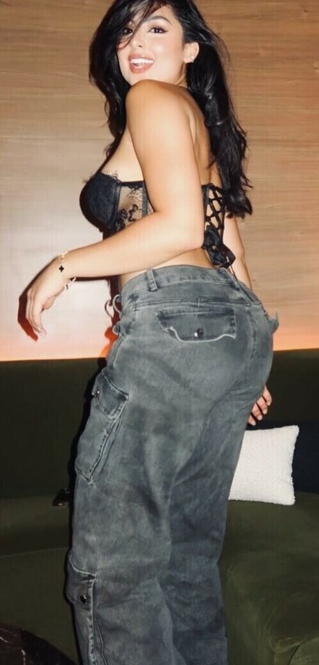 Valeria Guerra hot pornstar photos