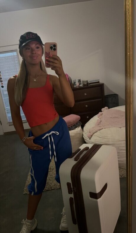 Chloe Rigdon pornstar exclusive image