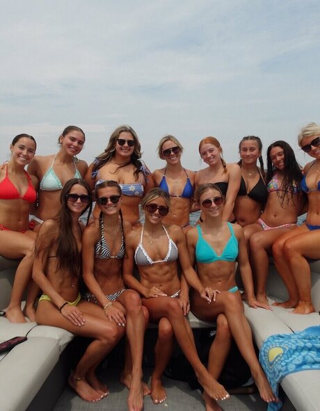 Chloe Rigdon model pornographic image