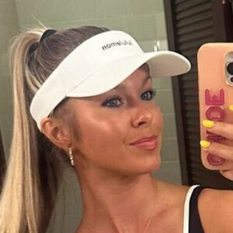 Chloe Rigdon star hot galleries