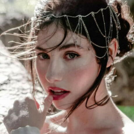 Maud Elena pornstar nude img