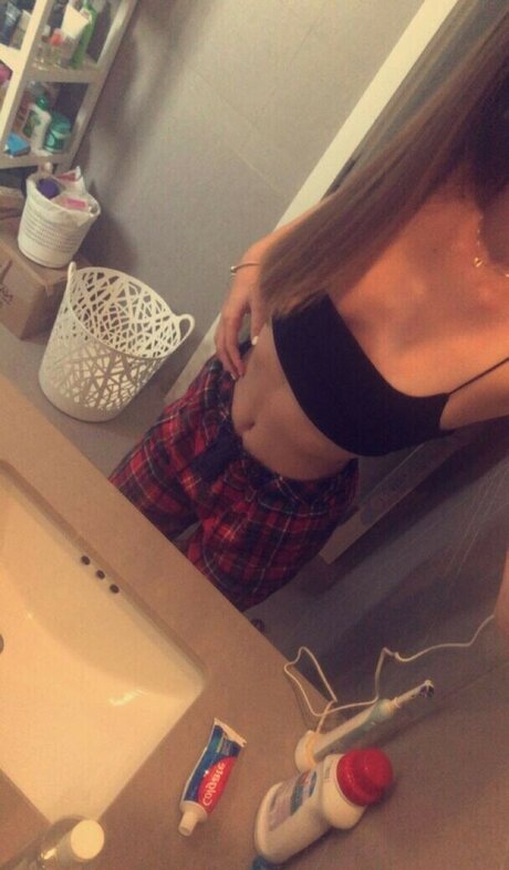 Bratd3mon hot pornstar gallery