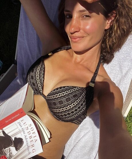 Nadine Menz sex pornstar pictures