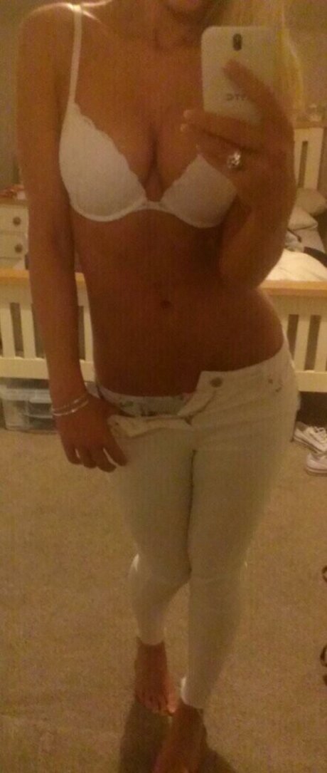 Eilidh Scott model hot pics