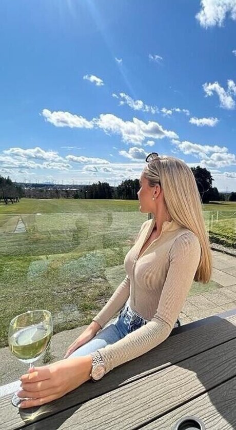 Eilidh Scott sexy actress pics