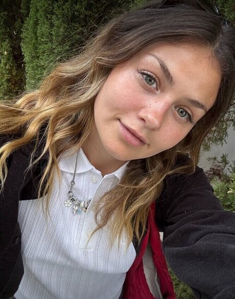 emilauri model pornographic img