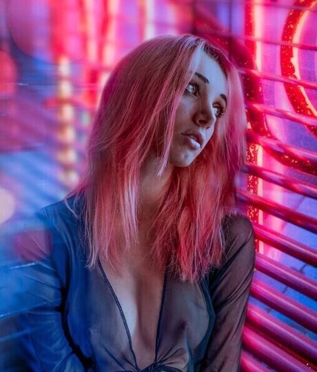 Kate Wosh beautiful model photo