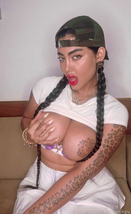 Aida Nikbakhti nudes model galleries