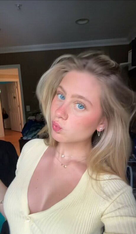 Ravenstar Rothstein model sex img