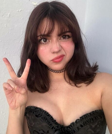 Vaniasse hd actress picture