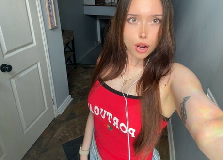 Claudzmo model nude pictures