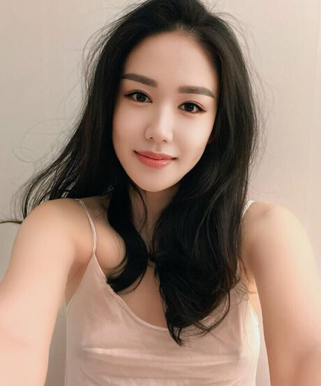 Thea Lee adult star pic