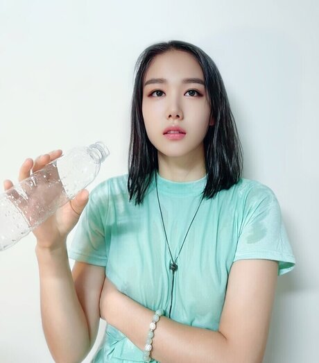 Thea Lee nudes model pic