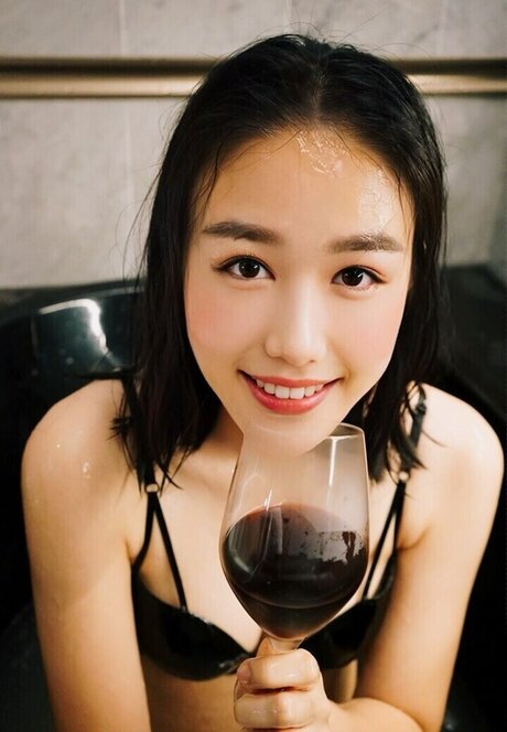 Thea Lee xxx model galleries