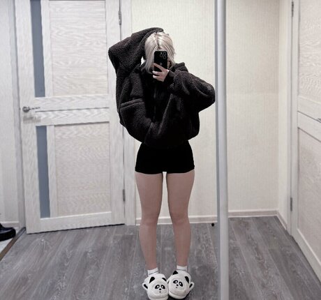 su ga r ik porn model picture