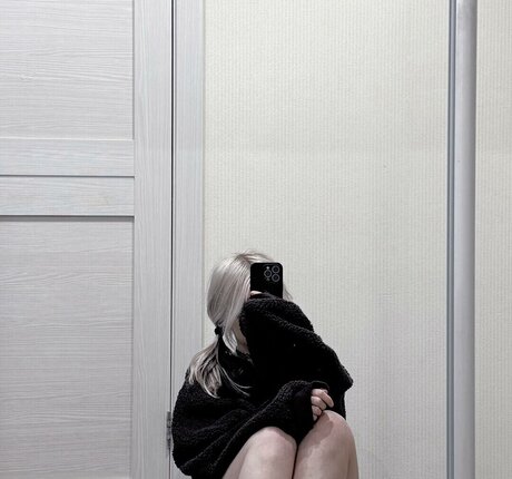 su ga r ik star naked photos