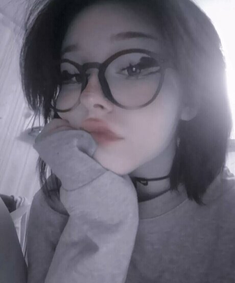 su ga r ik erotic pornstar image