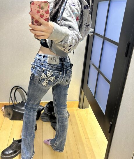 isizzly nude pornstar photo