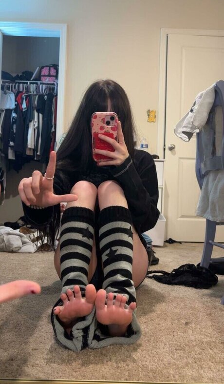 isizzly model nudes picture