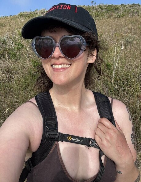 Tunnelsnakesfool sexy actress galleries