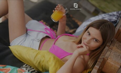 Mia Bloom star nudes img