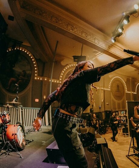 Kasey Karlsen model nude image