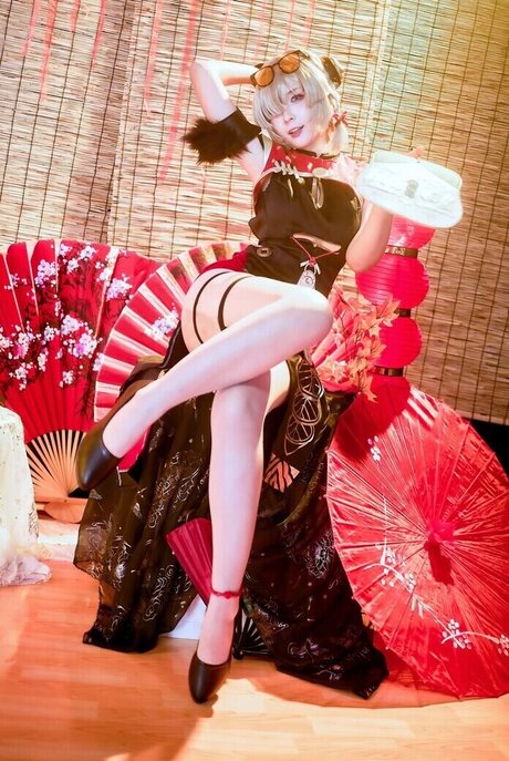 Plathong hot model pictures