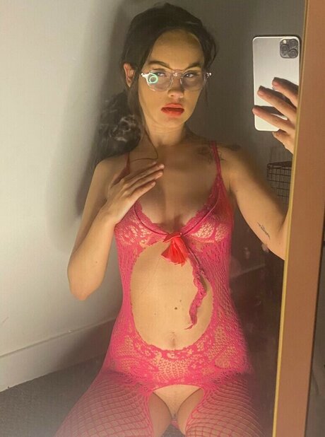 Amy Hewkin star hd archive