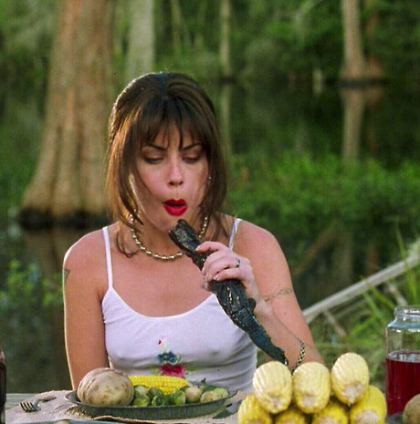 Fairuza Balk model nude photo