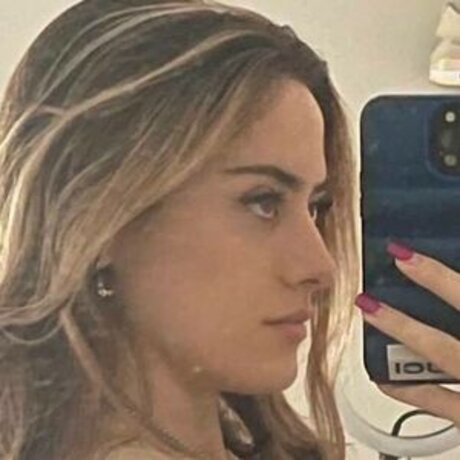 Alessandra Lucia model xxx pics