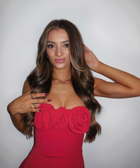 kennabondshu art actress pic