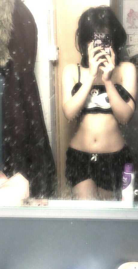 Elfinpsyop actress photos